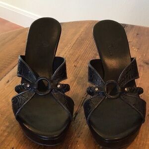 Cole Haan Black Learher Heels size 8